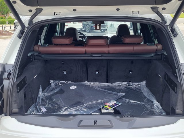 New 2026 BMW X5 xDrive50e w/ Premium Package image 4