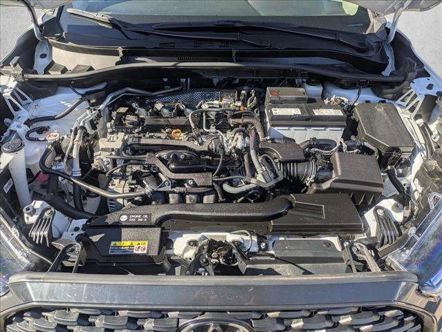 Used 2024 Toyota Corolla Cross L image 20