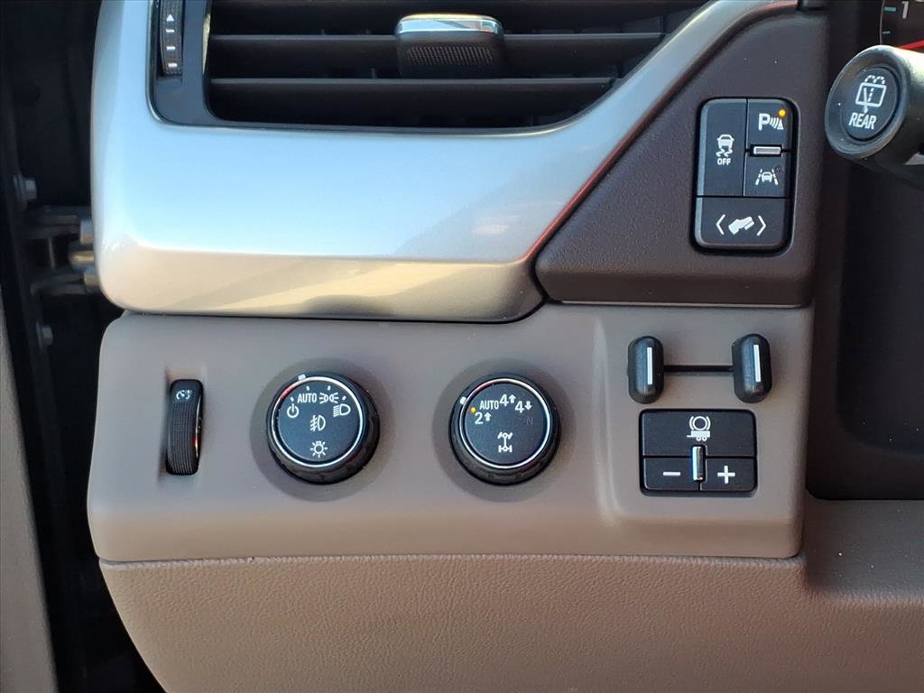 Used 2019 Chevrolet Tahoe LT w/ LT Signature Package image 20