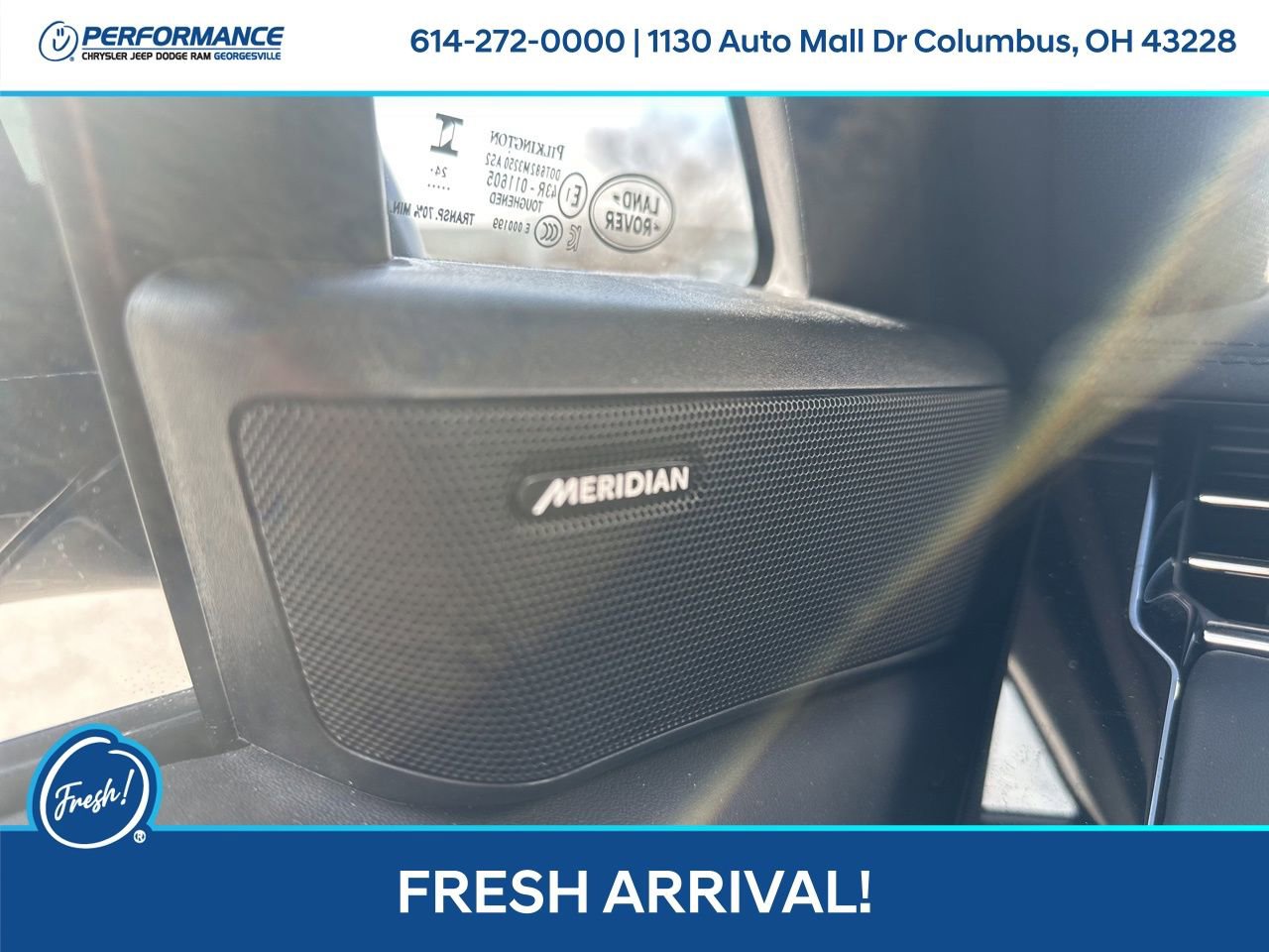 Used 2025 Land Rover Range Rover Sport SE image 19