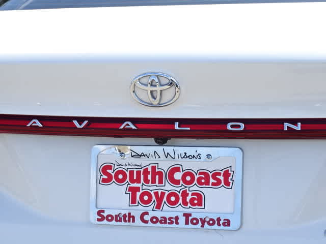Used 2019 Toyota Avalon Limited w/ Advanced Safety Package FWD image 10