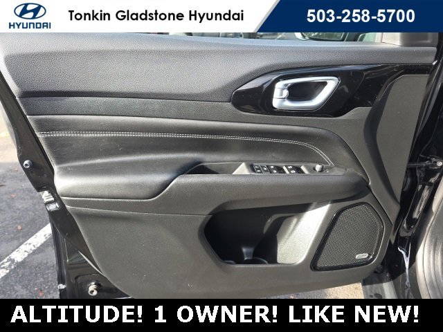 Used 2023 Jeep Compass Altitude w/ Sun and Sound Group image 8