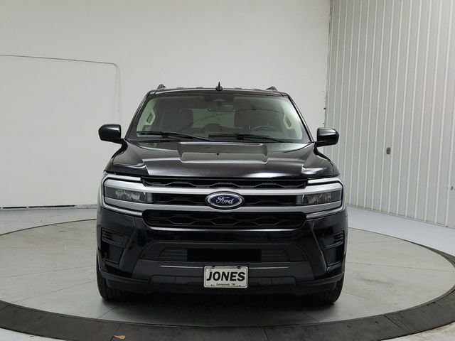 Used 2022 Ford Expedition Max XLT RWD image 2