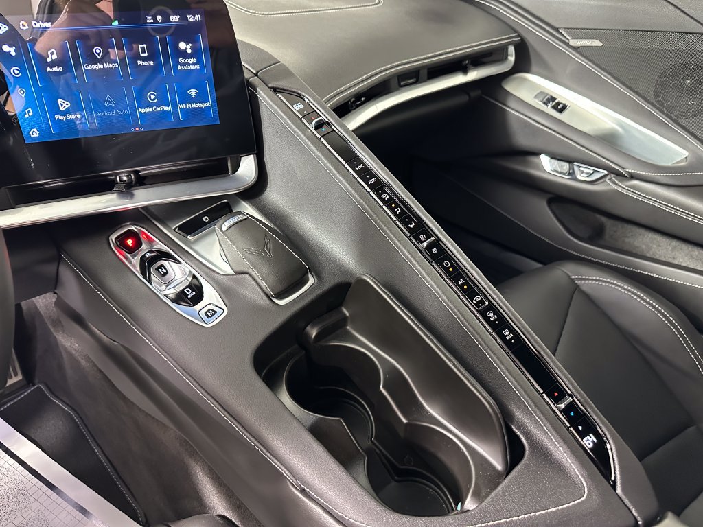 Used 2024 Chevrolet Corvette Stingray Coupe w/ 1LT RWD image 34