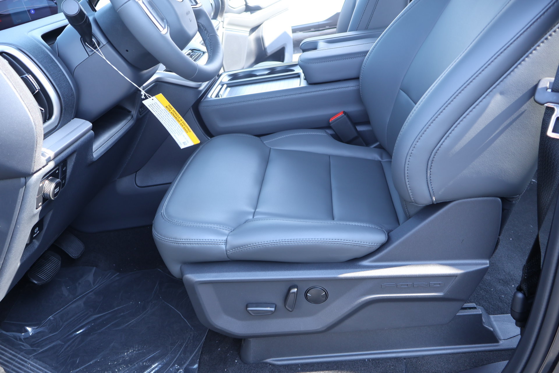 New 2027 Ford Expedition Active AWD/4WD image 13