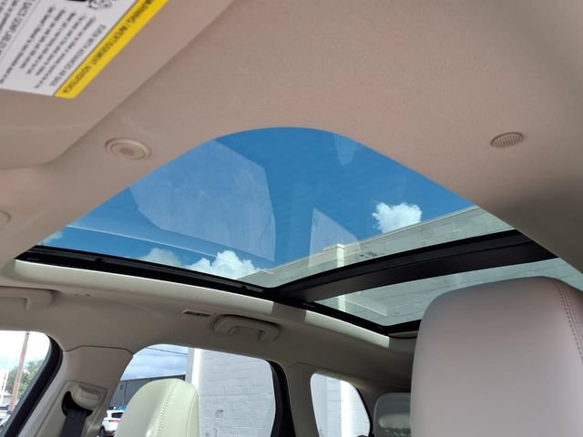 Certified 2026 Lincoln Corsair Grand Touring w/ Jet Appearance Package AWD/4WD image 9