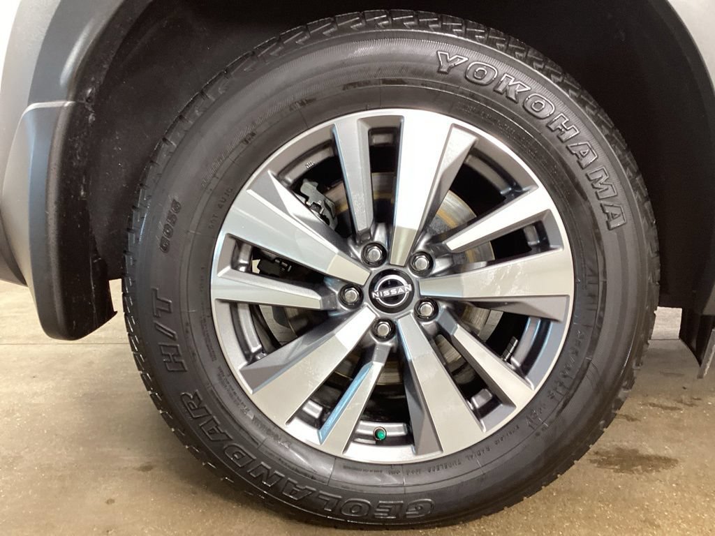 Used 2022 Nissan Pathfinder SL AWD/4WD image 41