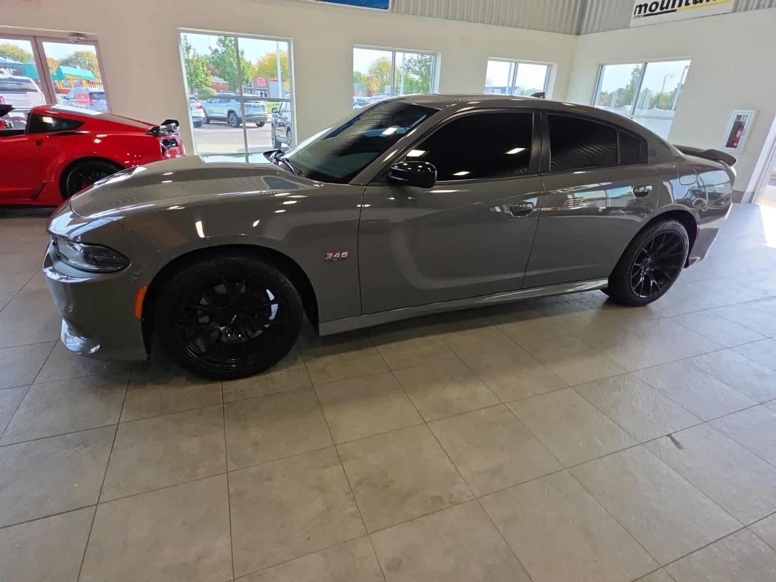 Used 2019 Dodge Charger R/T w/ Driver Confidence Group RWD image 13