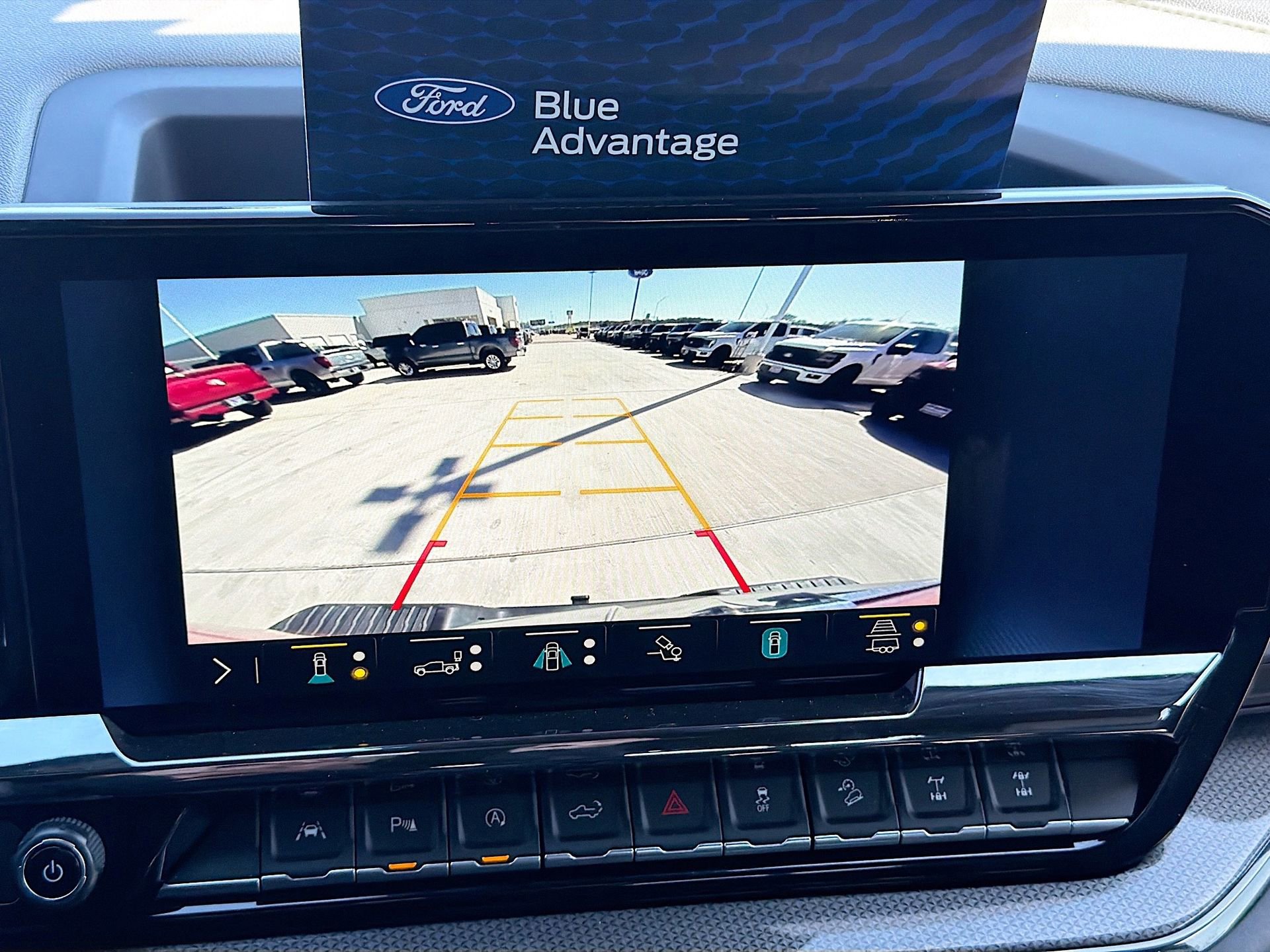 Used 2023 Chevrolet Silverado 1500 ZR2 w/ Technology Package image 19