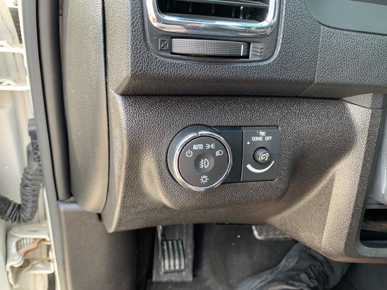 Used 2011 GMC Acadia SLT AWD/4WD image 15