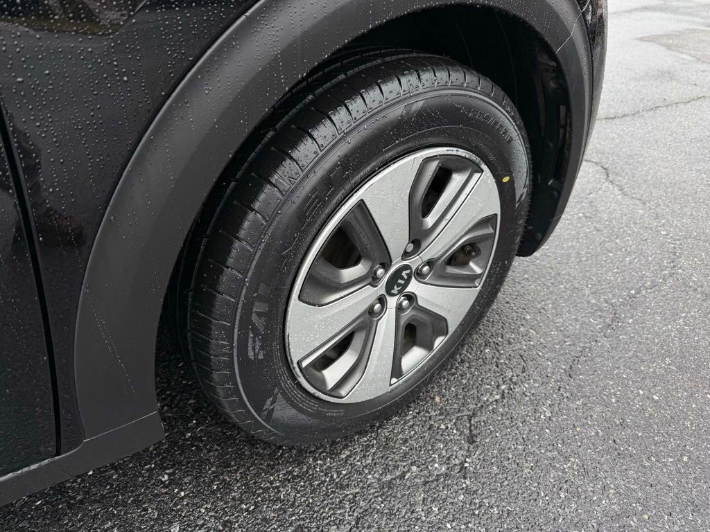 Used 2019 Kia Niro LX image 9