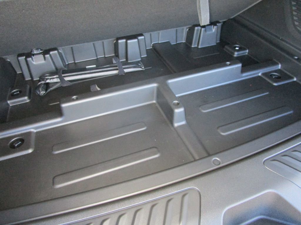 New 2026 GMC Yukon XL Elevation w/ Elevation Premium Package image 15