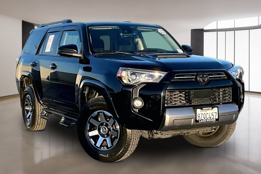 Used 2022 Toyota 4Runner TRD Off-Road AWD/4WD image 3