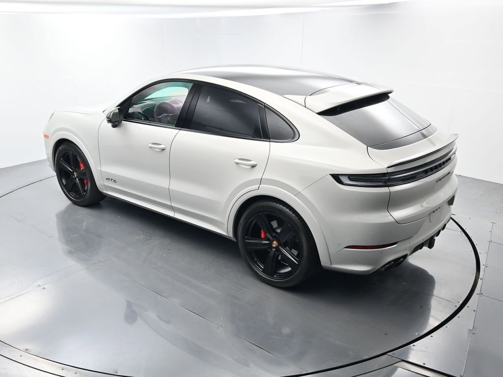 Certified 2026 Porsche Cayenne GTS AWD/4WD image 38