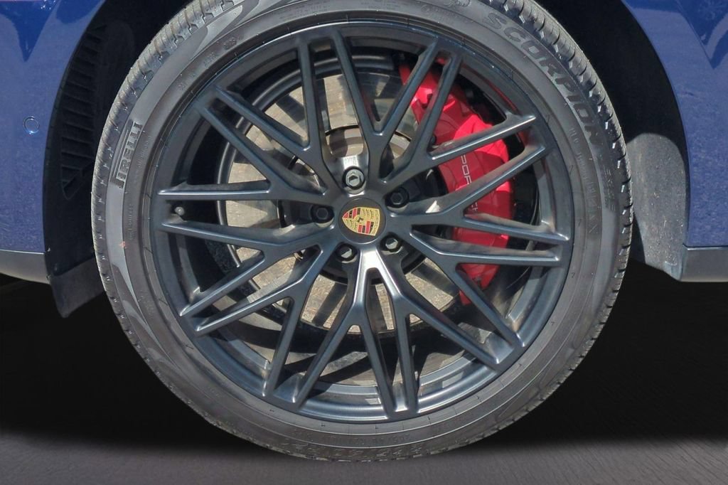 Used 2023 Porsche Macan GTS AWD/4WD image 20