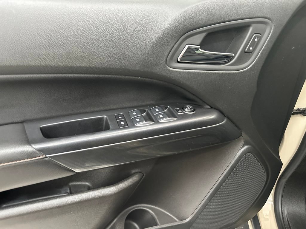 Used 2021 GMC Canyon AT4 AWD/4WD image 15