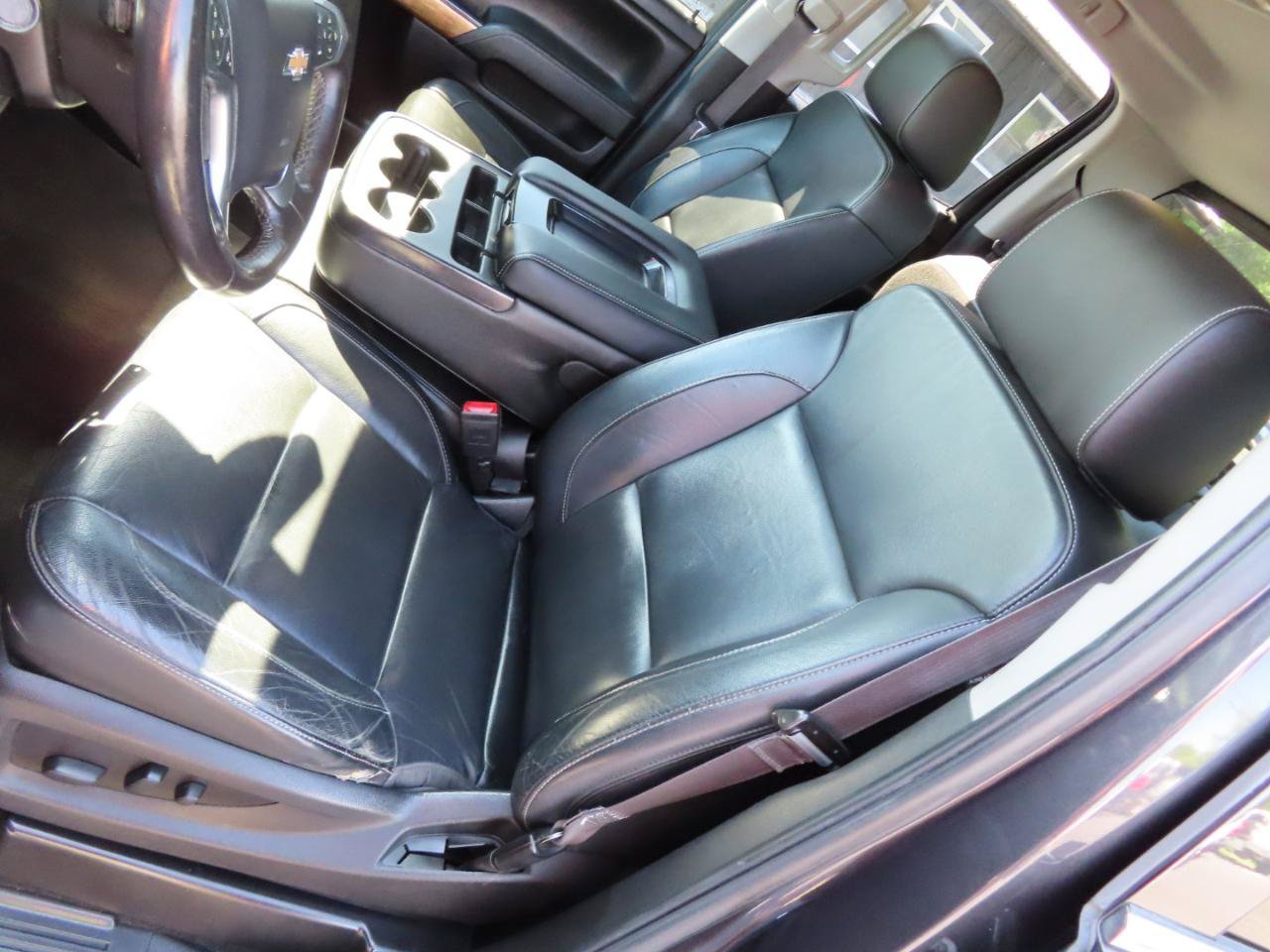 Used 2016 Chevrolet Silverado 1500 LTZ w/ Sport Package AWD/4WD image 32