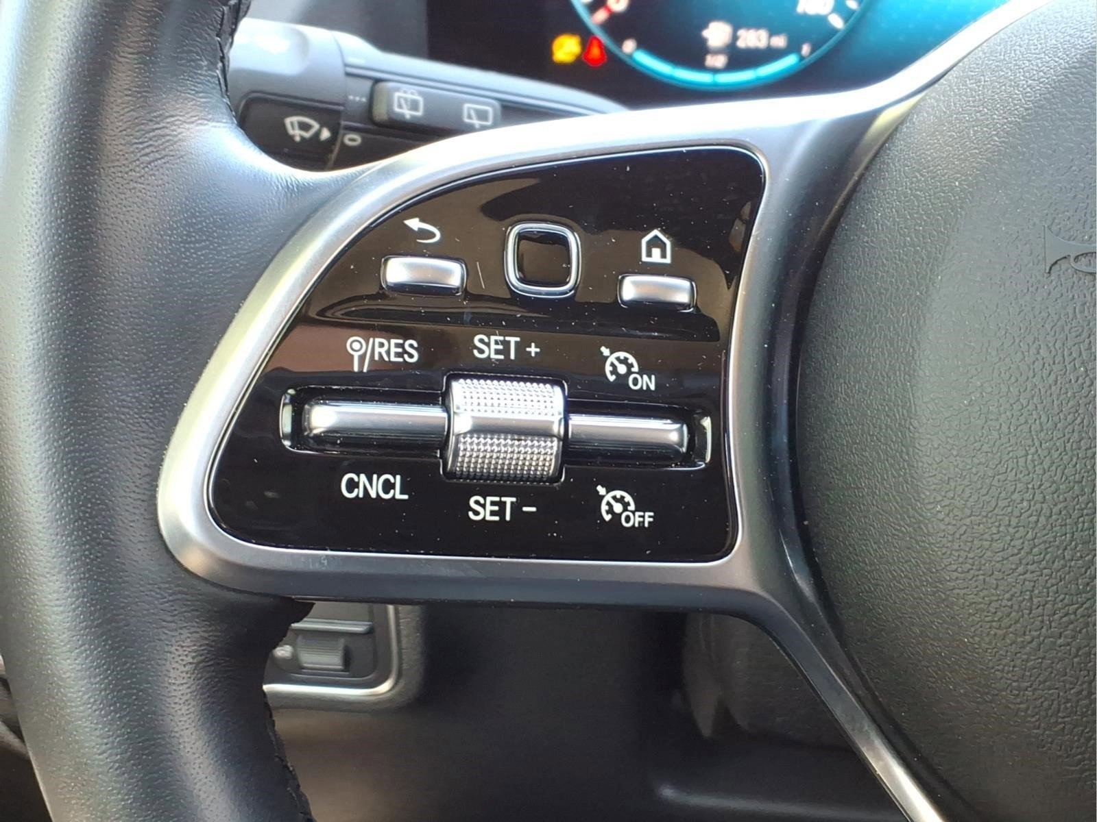 Certified 2023 Mercedes-Benz GLA 250 4MATIC image 15