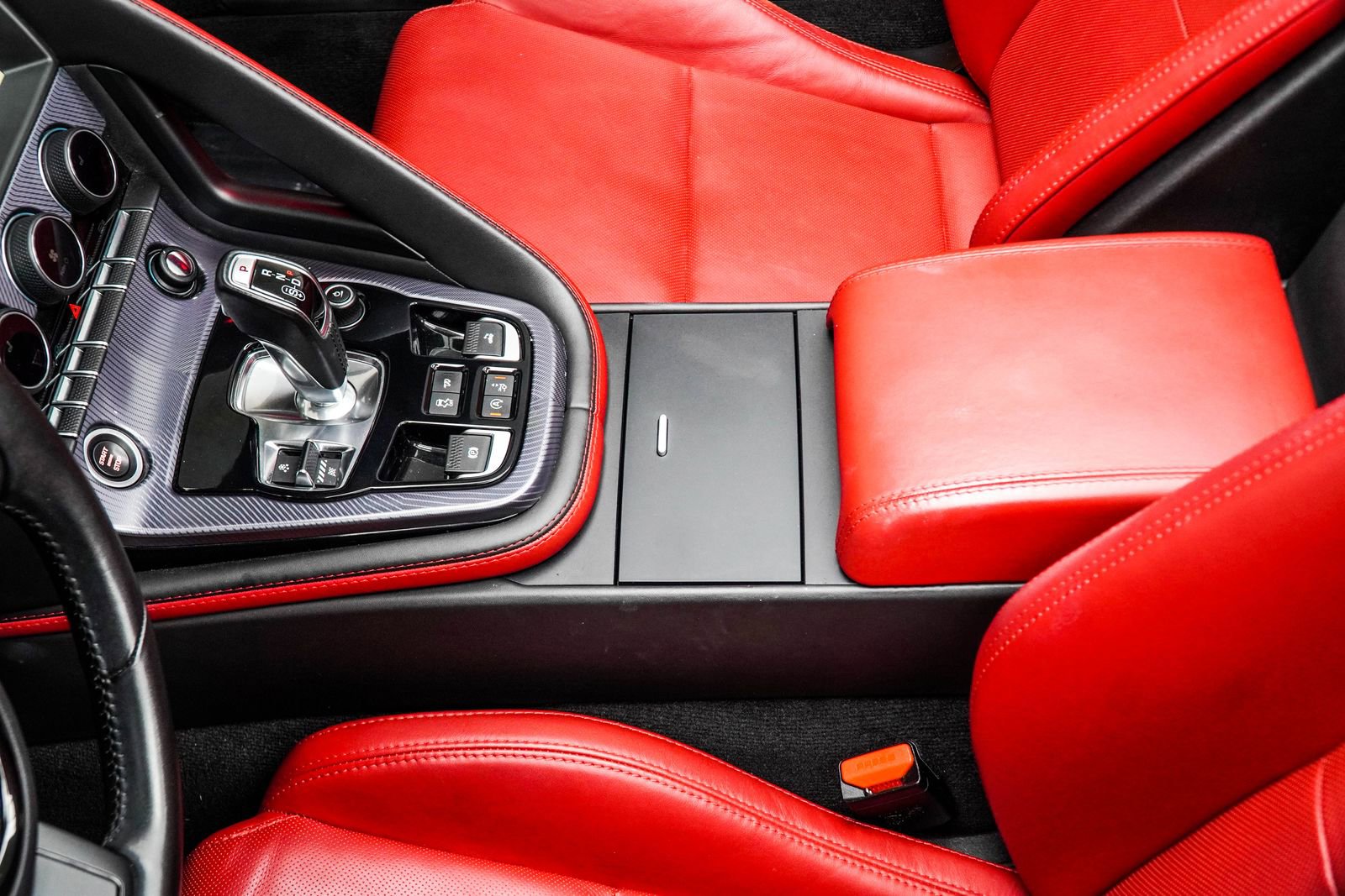 Used 2023 Jaguar F-TYPE R-Dynamic AWD/4WD image 21