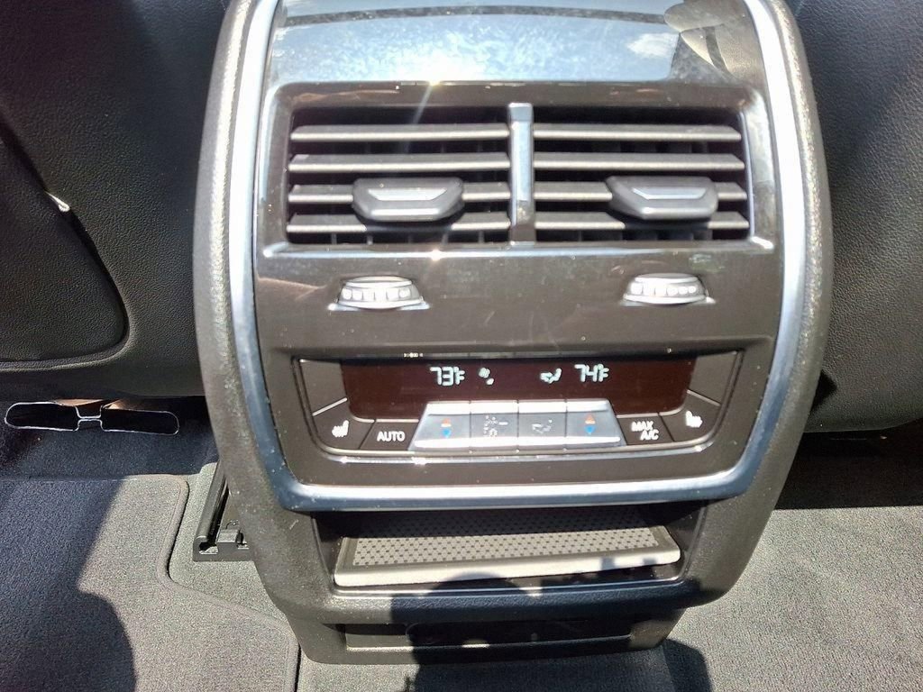 Used 2025 BMW X5 xDrive50e w/ Climate Comfort Package image 11