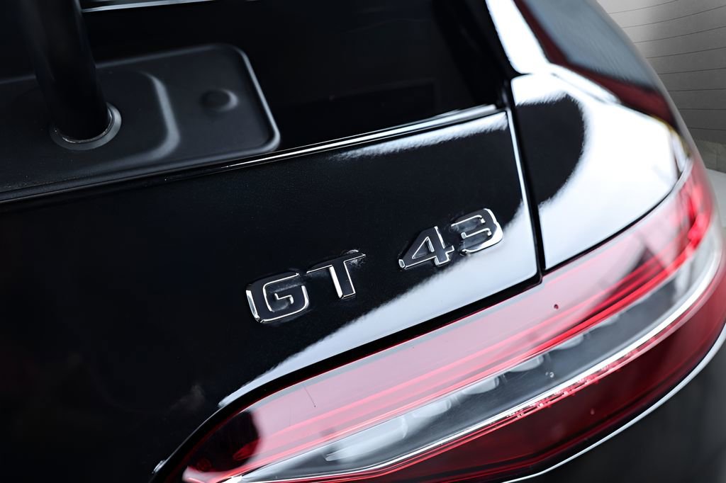 Used 2022 Mercedes-Benz AMG GT 43 image 26