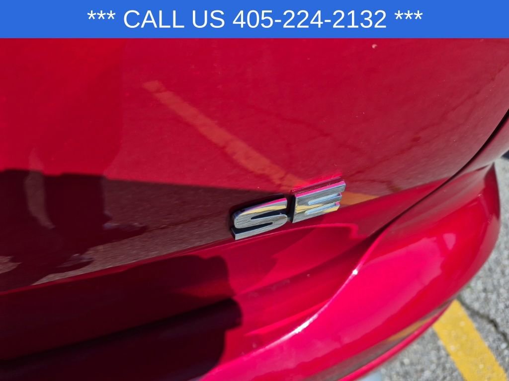 Used 2023 Mitsubishi Outlander SE AWD/4WD image 15
