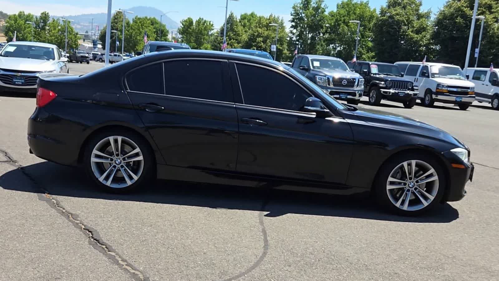 Used 2013 BMW 335i Sedan RWD image 9