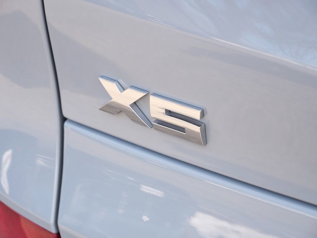 Used 2026 BMW X5 M60i AWD/4WD image 24