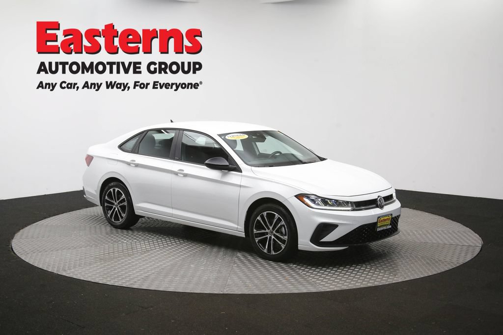 Used 2025 Volkswagen Jetta Sport FWD image 47