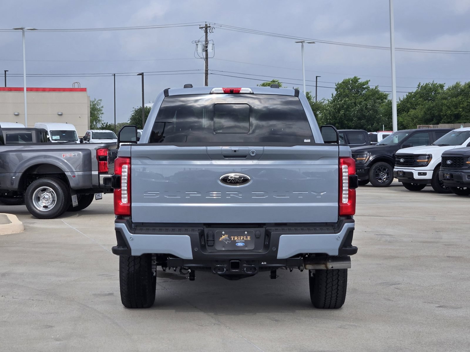 New 2026 Ford F250 Lariat w/ Black Appearance Package AWD/4WD image 8