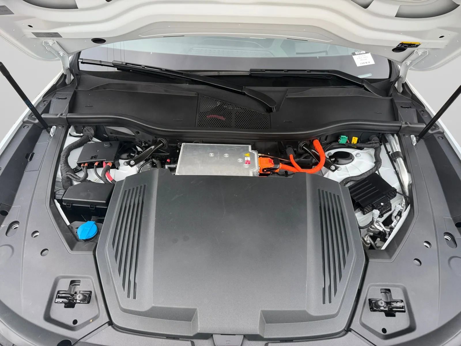 Used 2019 Audi e-tron Prestige AWD/4WD image 38