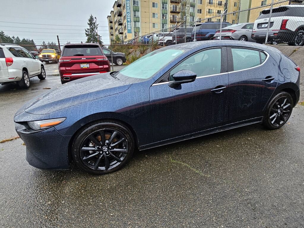 Used 2020 MAZDA MAZDA3 AWD Hatchback w/ Premium Pkg image 4