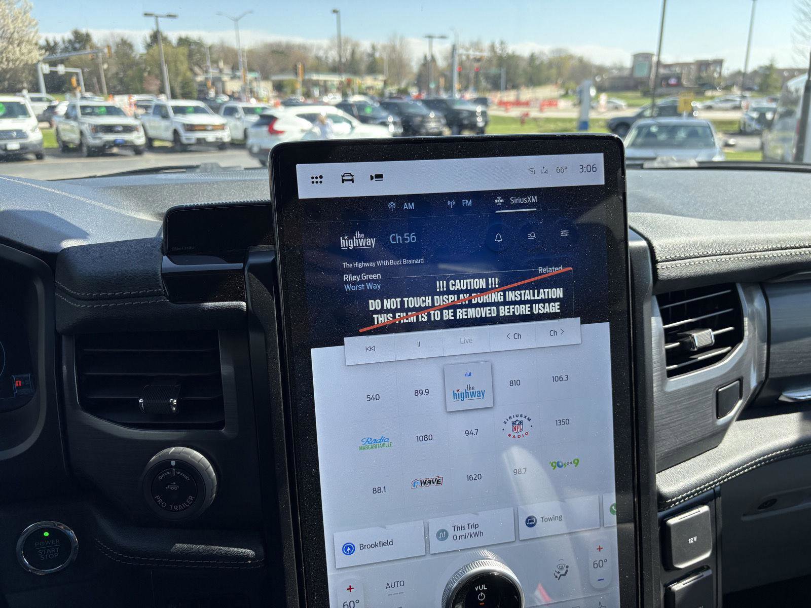 New 2025 Ford F150 Lightning Flash AWD/4WD image 13