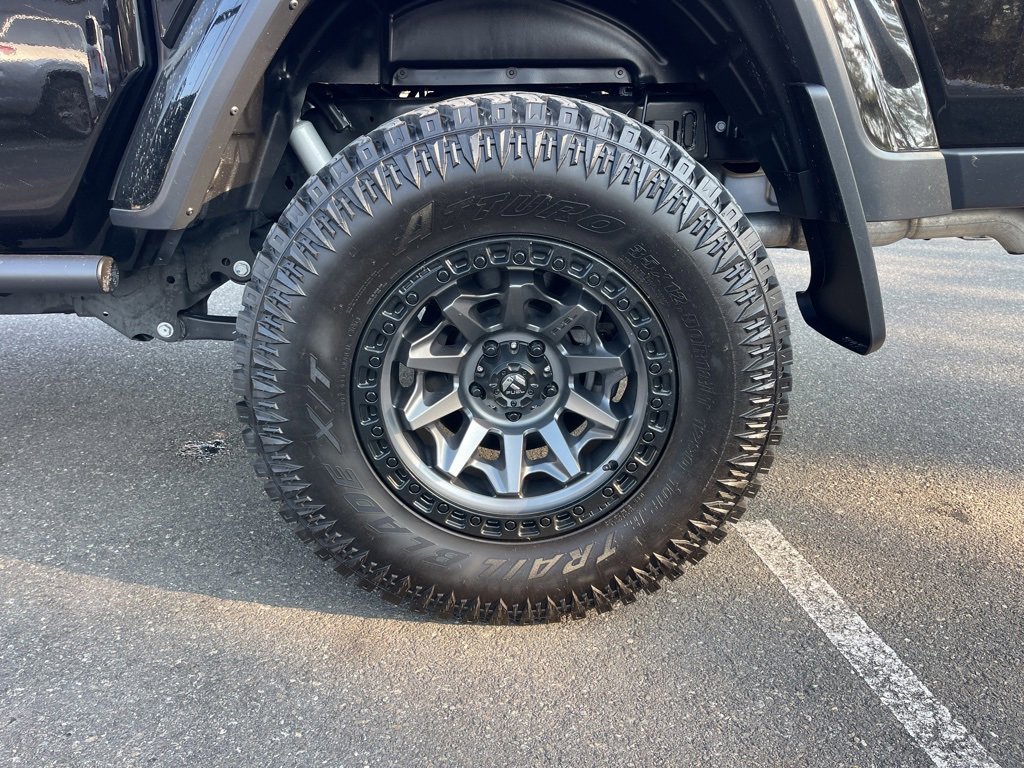 Used 2022 Jeep Gladiator Overland w/ Cold Weather Group image 22