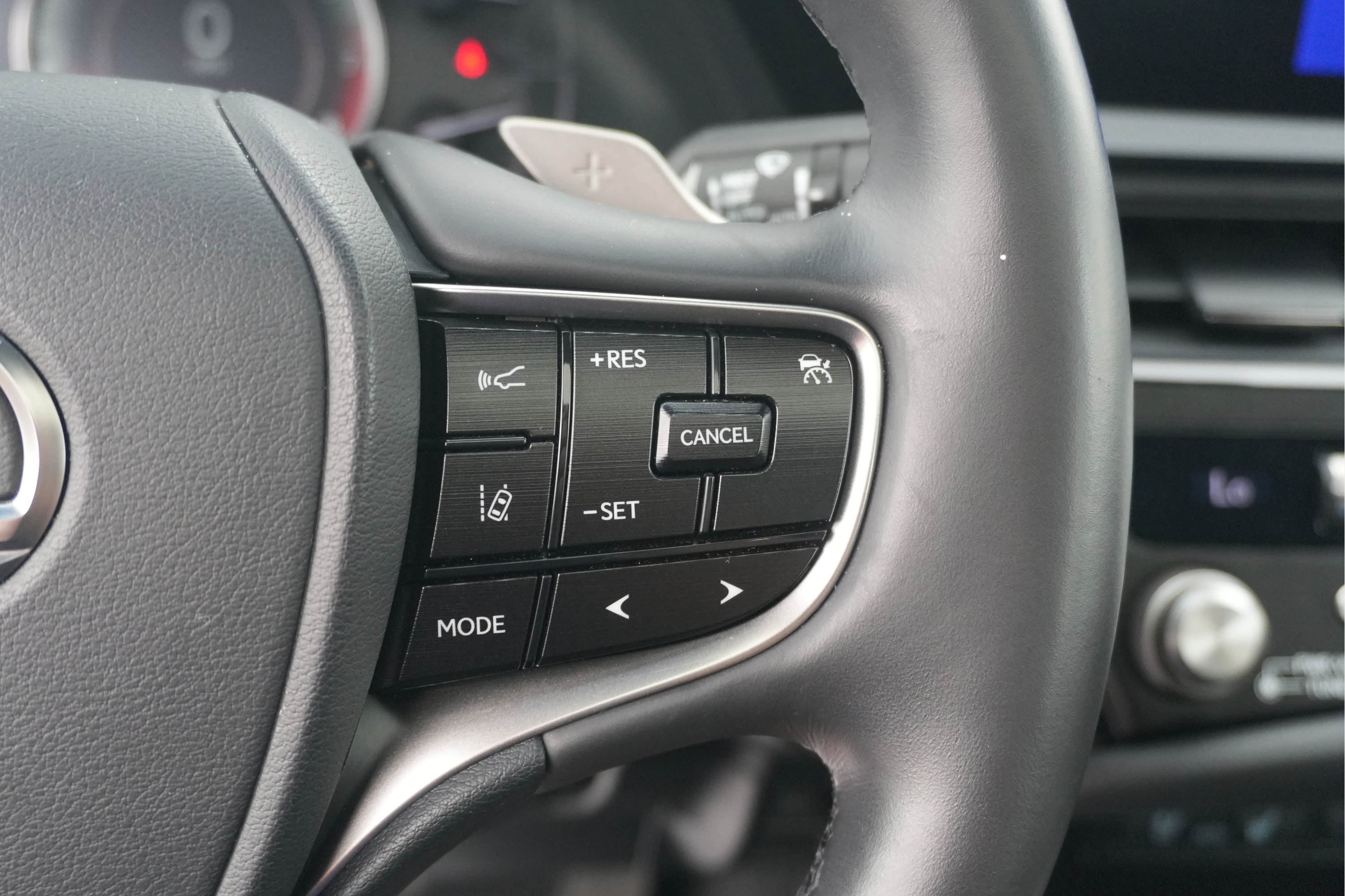 Used 2024 Lexus ES 350 w/ Premium Package FWD image 32