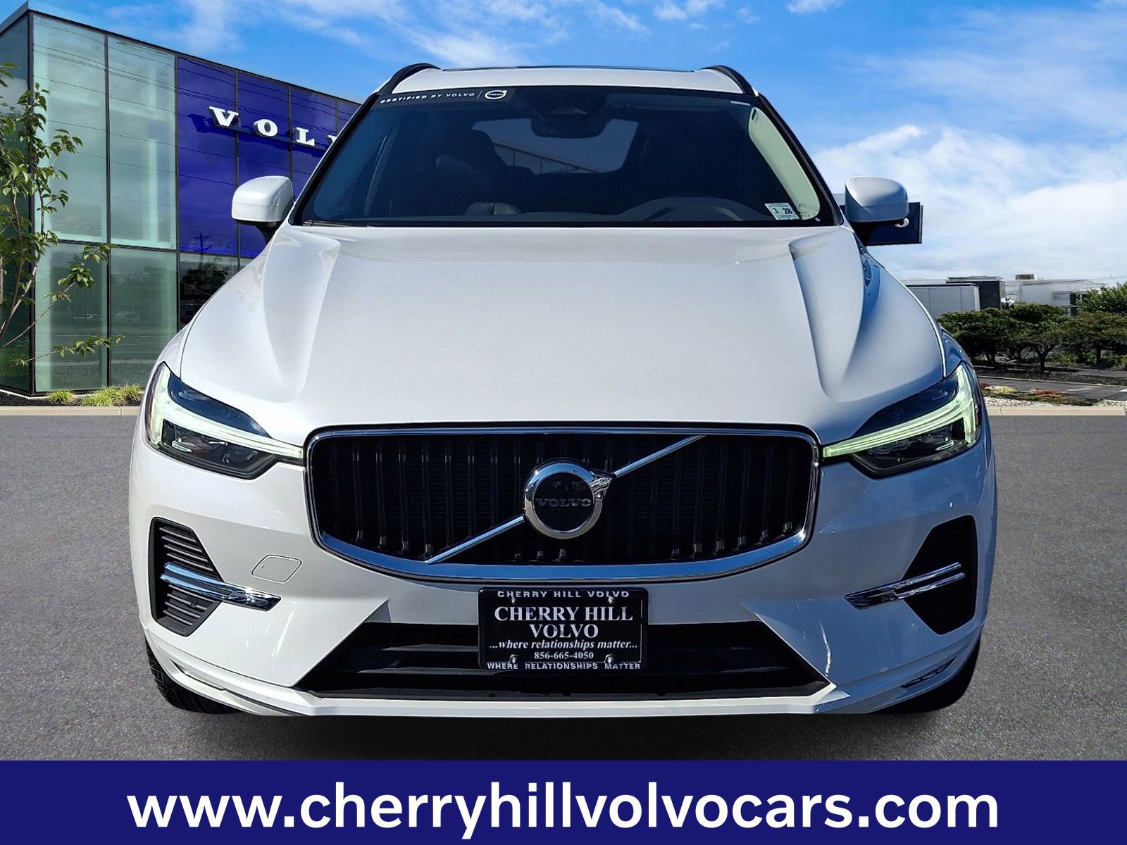 Certified 2023 Volvo XC60 B5 Core image 2