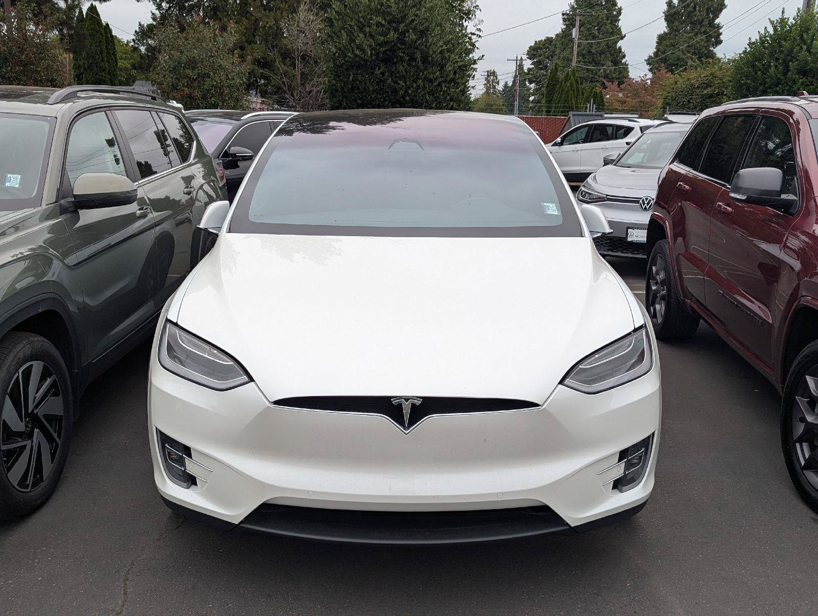 Used 2018 Tesla Model X 75D AWD/4WD image 8