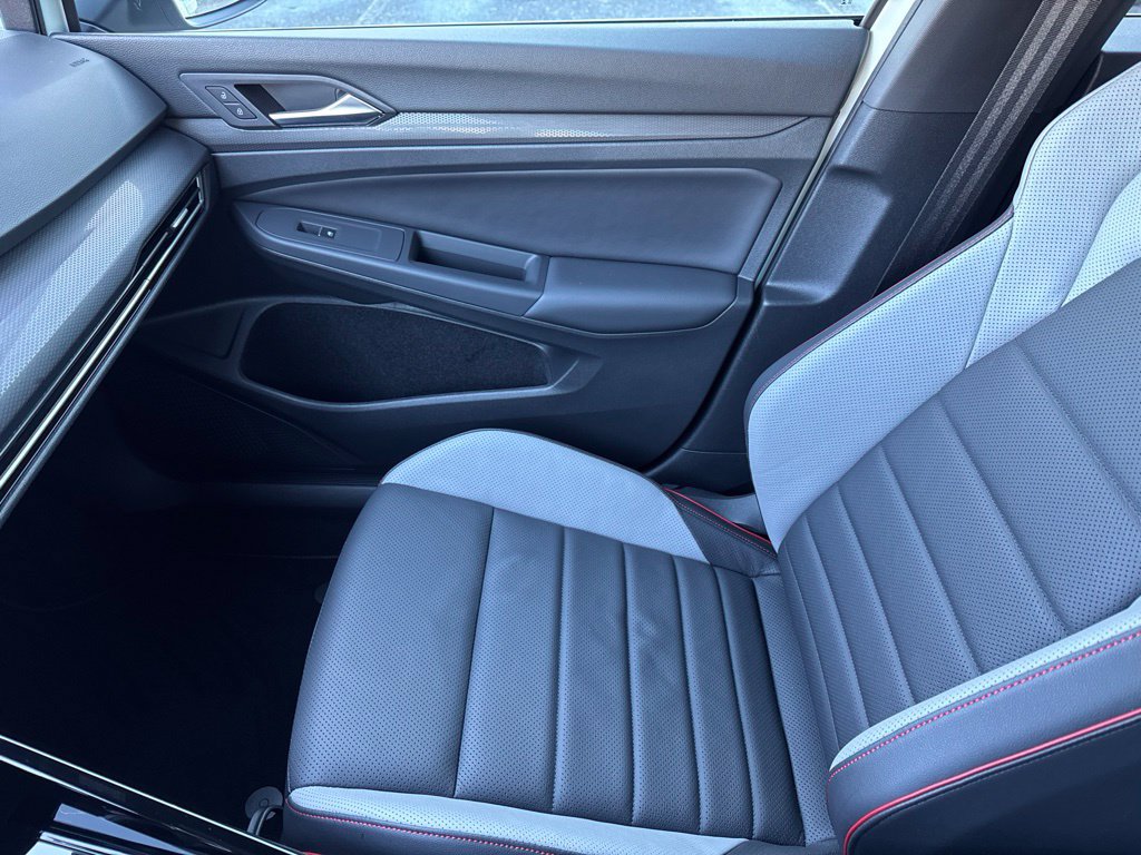 Used 2024 Volkswagen GTI Autobahn FWD image 21