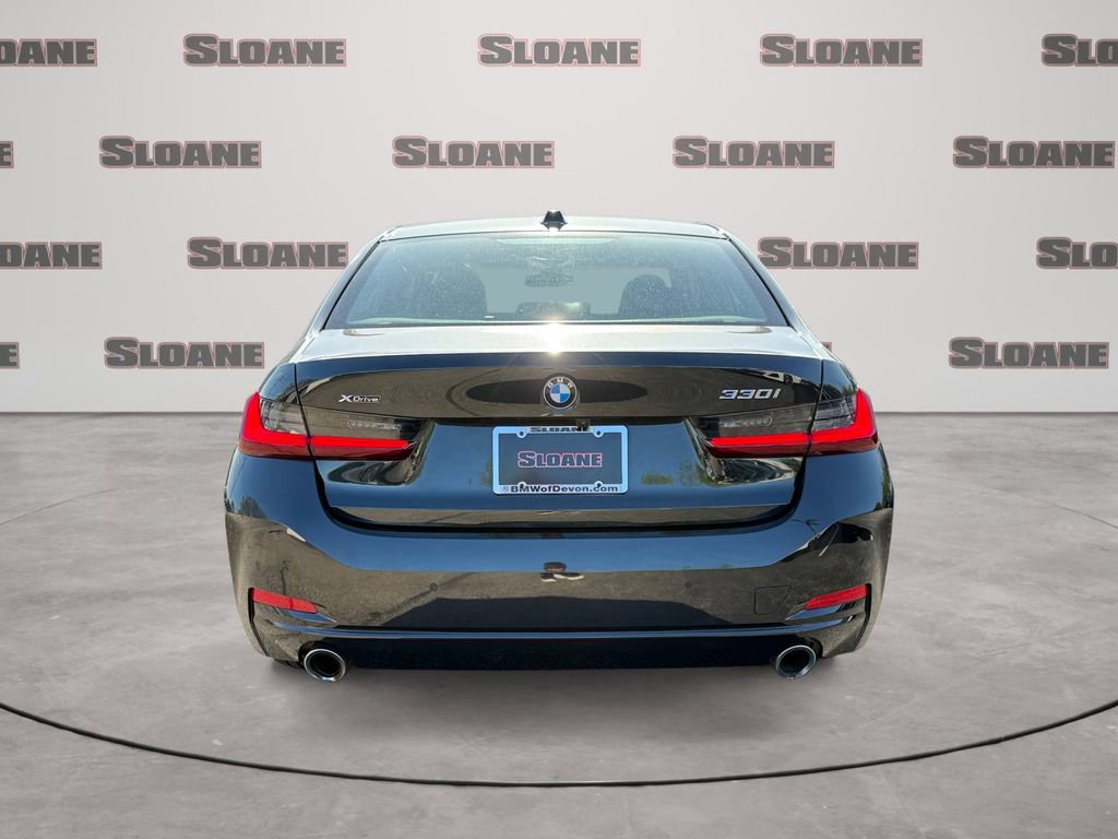 Certified 2023 BMW 330i xDrive Sedan w/ Driving Assistance Package AWD/4WD image 4