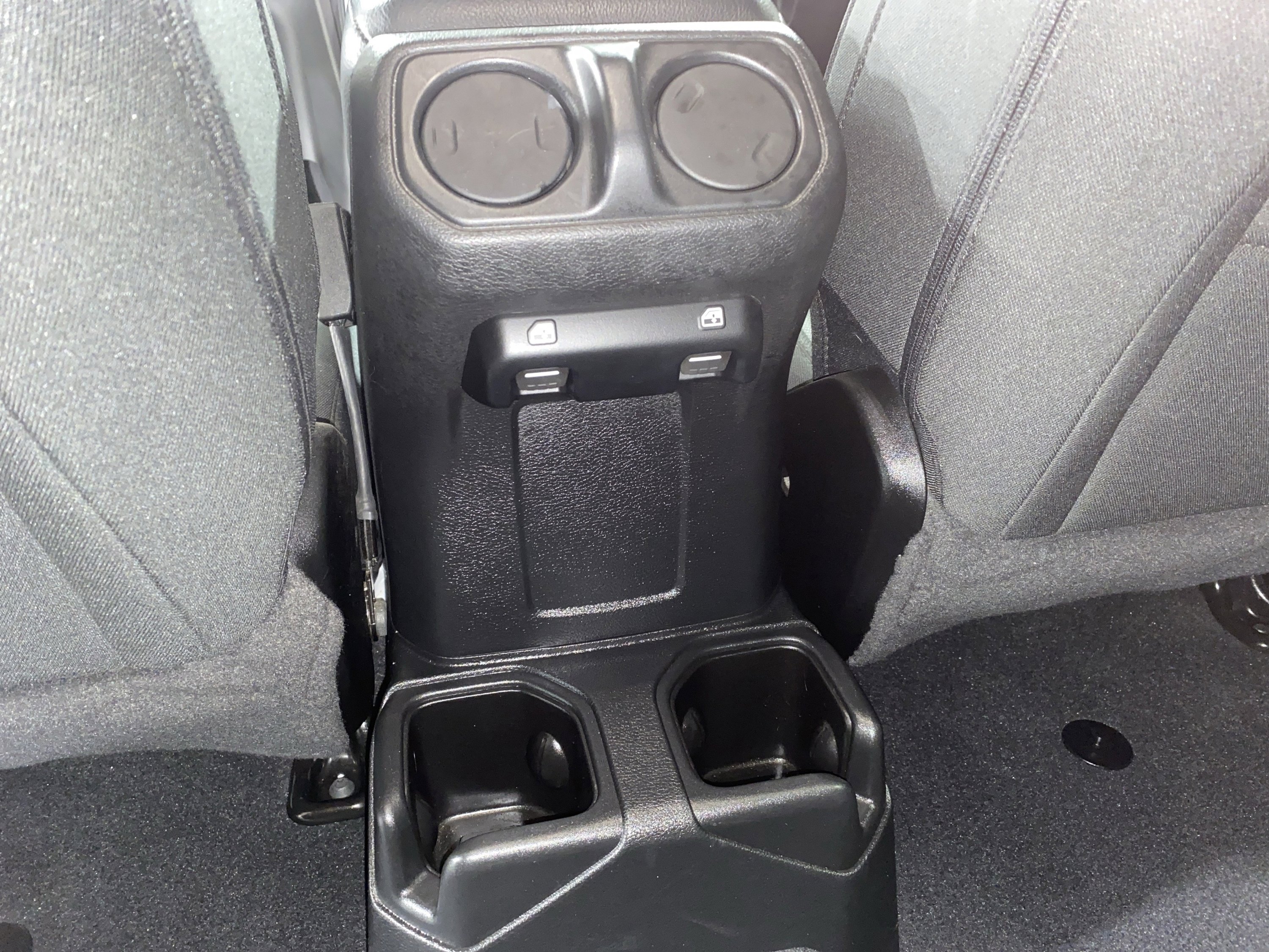 Used 2022 Jeep Wrangler Unlimited Sport image 30