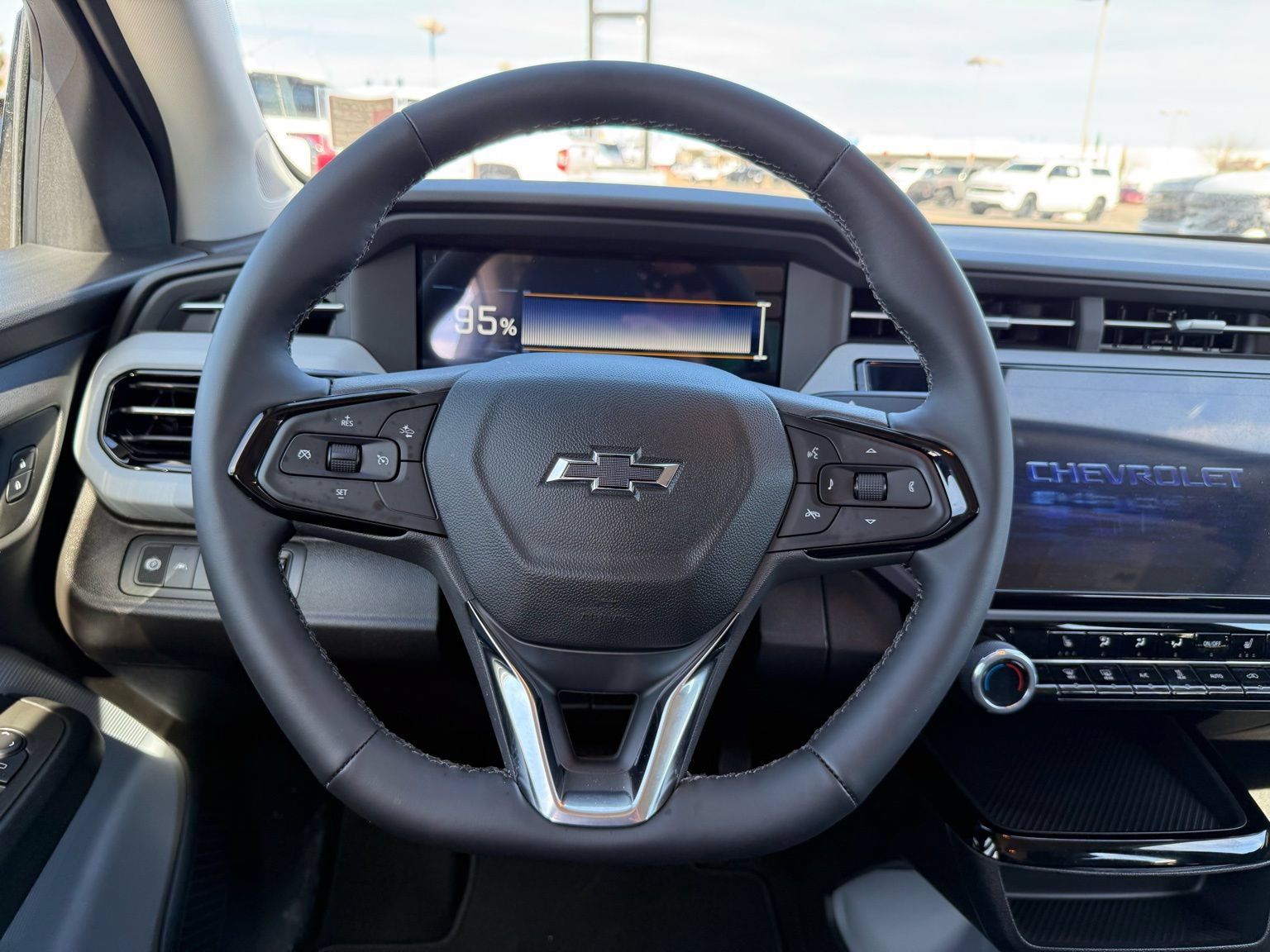 New 2027 Chevrolet Bolt LT w/ Comfort Package FWD image 17