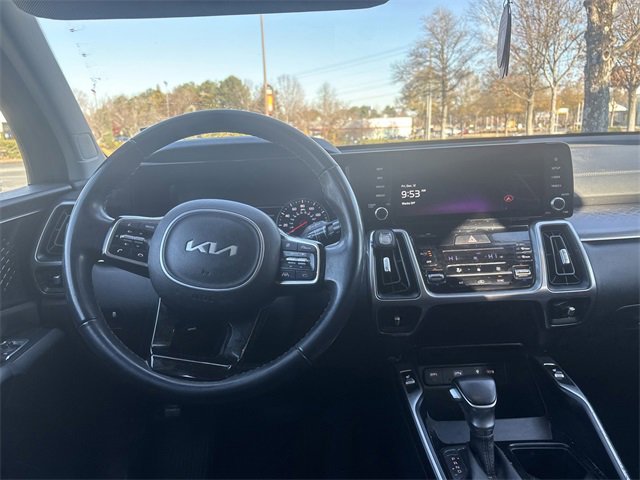 Certified 2023 Kia Sorento S w/ Panoramic Sunroof Package image 9