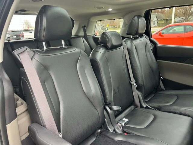 Used 2025 Kia Carnival SX image 17