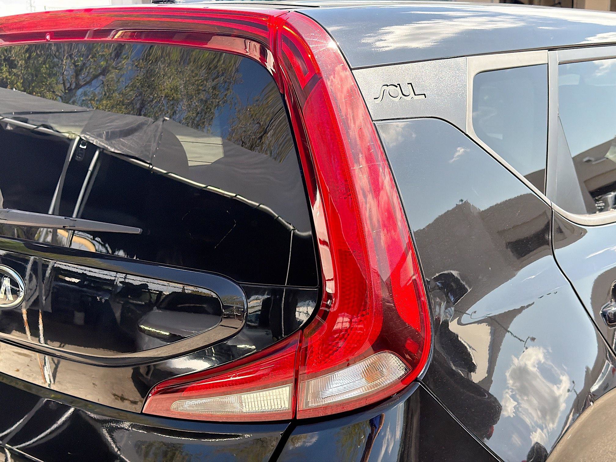 Used 2020 Kia Soul LX image 24