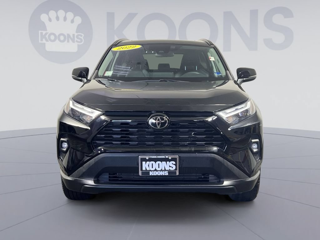 Used 2022 Toyota RAV4 XLE Premium AWD/4WD image 4