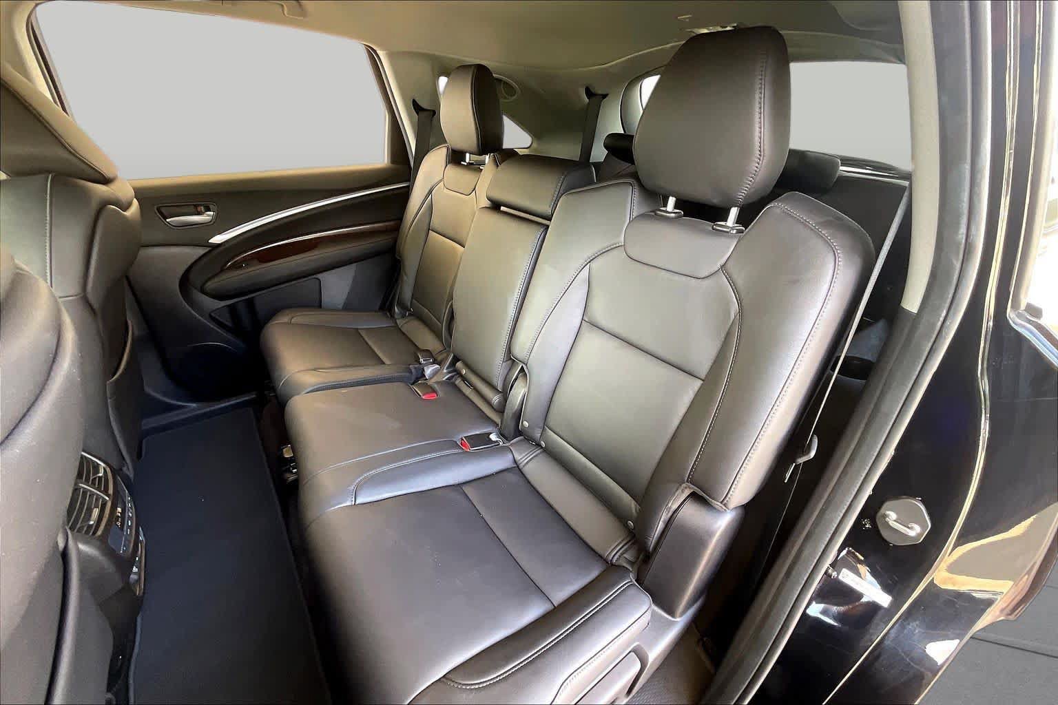 Used 2017 Acura MDX w/ Technology Package FWD image 18