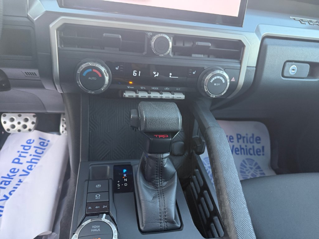 Used 2024 Toyota Tacoma TRD Sport AWD/4WD image 11