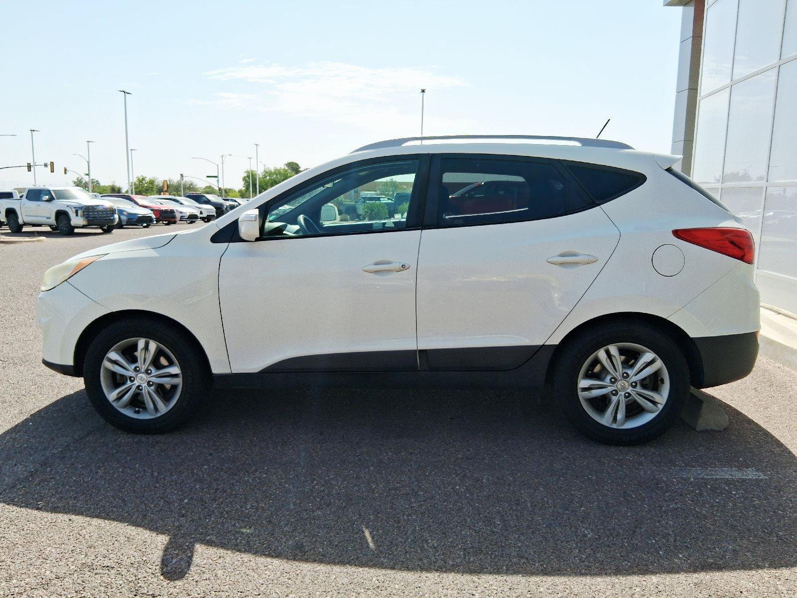 Used 2013 Hyundai Tucson GLS AWD/4WD image 2