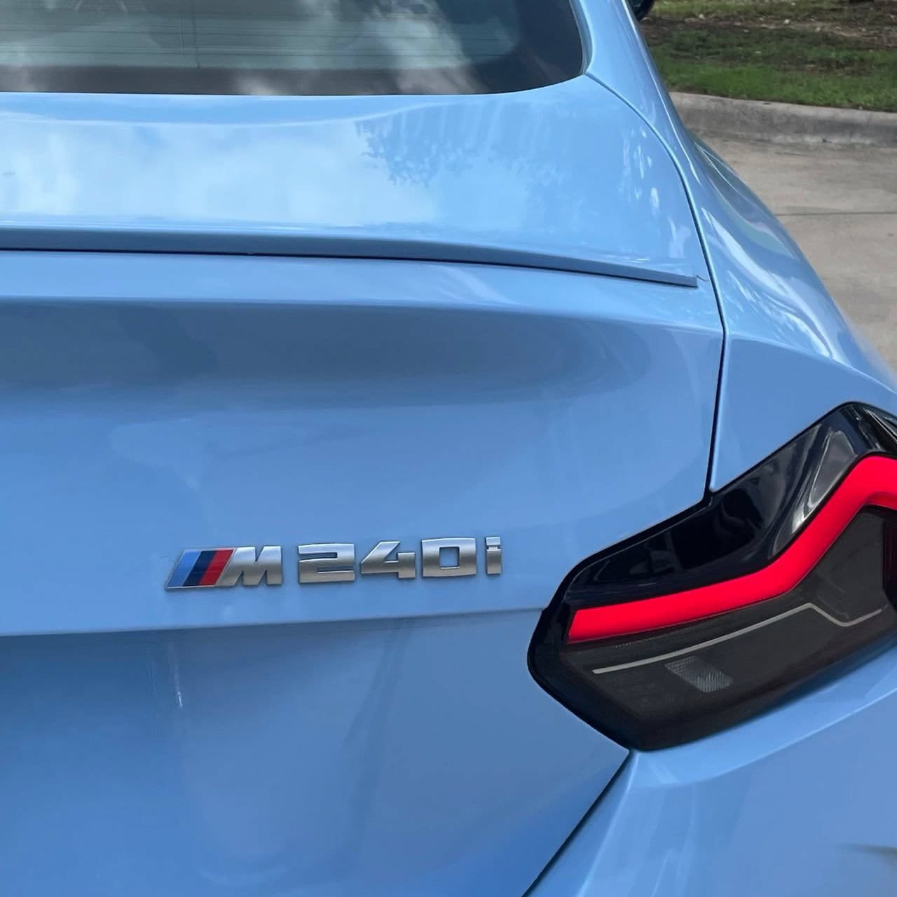 Used 2025 BMW M240i Coupe RWD image 6