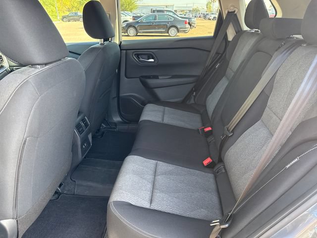 Certified 2026 Nissan Rogue SV FWD image 12